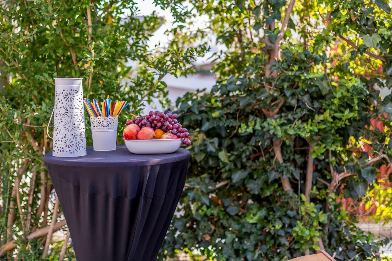 Appartamento Dalmatian 230M2 With Pool And Garden Near The Old Town For Families Spalato Esterno foto